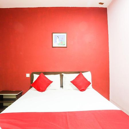 Oyo 89539 Hotel Siswa Kampar Exterior foto